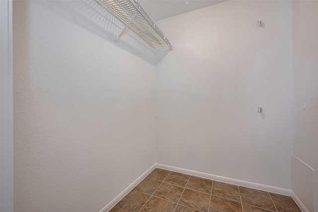 16800 Sugar Pines Dr Unit D28, Houston, TX 77090 - view of spacious closet