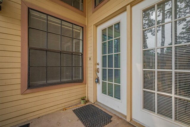 16800 Sugar Pines Dr Unit D28, Houston, TX 77090 - property entrance with covered porch