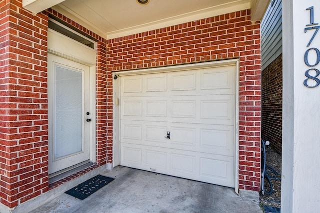 1708 Aden Mist Dr, Houston, TX 77003 - view of garage