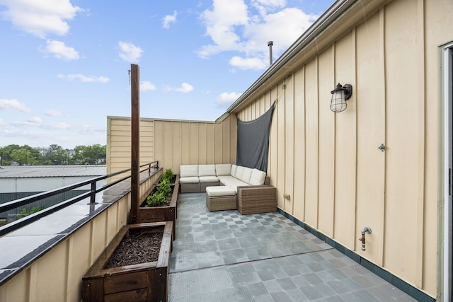 711 Temple St, Houston, TX 77009 - view of balcony