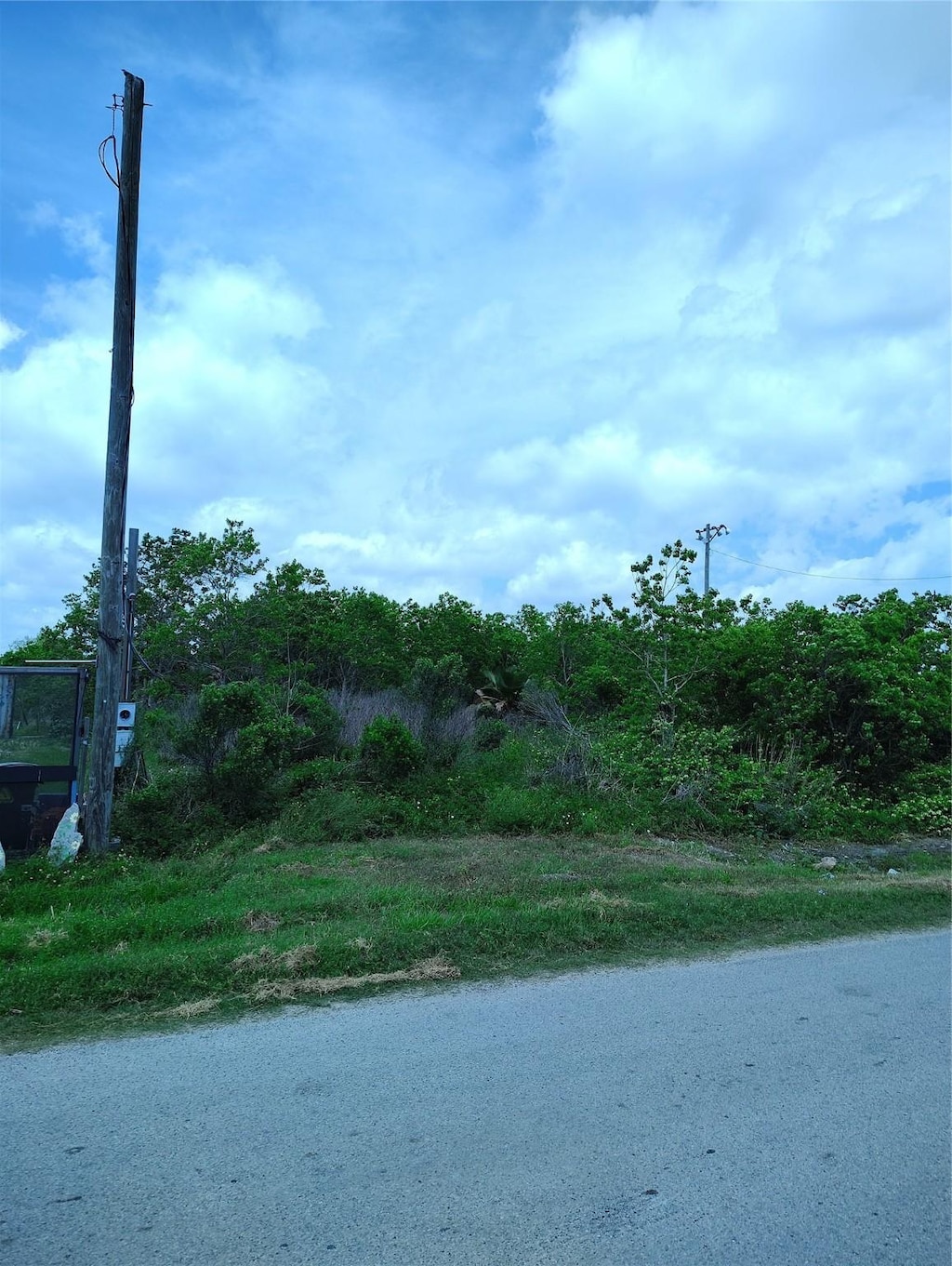 331 18, San Leon, TX 77539