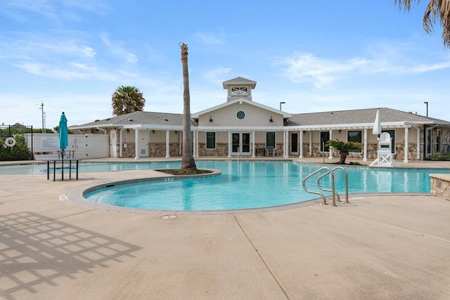 13532 Bonita Island Way, Texas City, TX 77568 - community pool featuring a patio