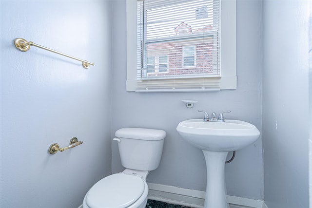 3210 Oakdale St, Houston, TX 77004 - half bathroom with toilet and baseboards