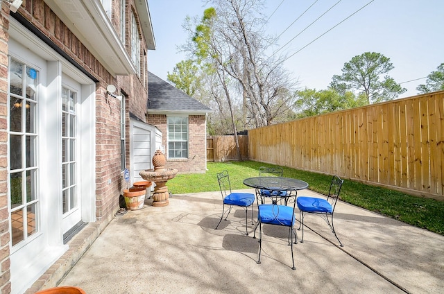 1615 Lakeside Enclave Dr, Houston, TX 77077 - view of patio / terrace featuring outdoor dining area
