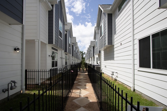 1546 W Tidwell Rd, Houston, TX 77091 - exterior space with fence and a residential view