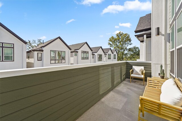 1207 Highland Vineyard Ln, Houston, TX 77091 - balcony featuring a residential view