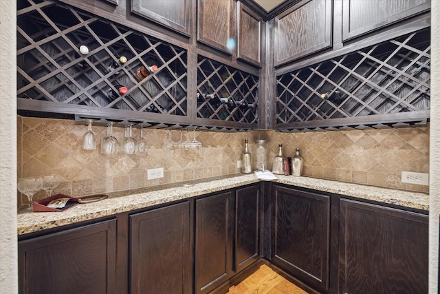 8143 Black Percher St, Conroe, TX 77385 - wine area featuring bar
