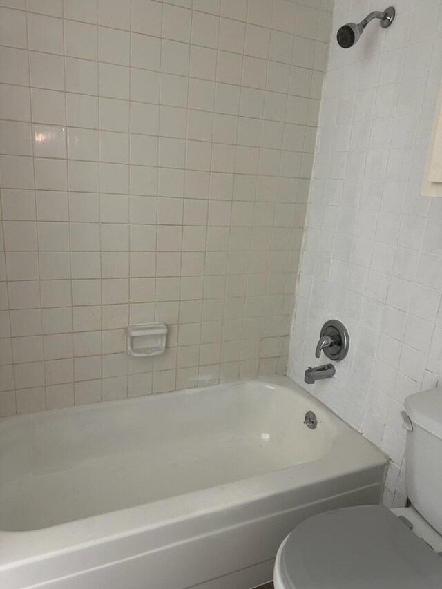 12660 Ashford Point Dr Unit 403, Houston, TX 77082 - full bathroom featuring shower / washtub combination and toilet