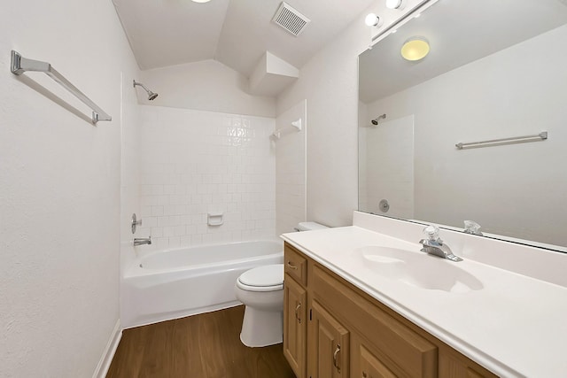5127 Plantation Colony Dr, Sugar Land, TX 77478 - full bath featuring wood finished floors, toilet, shower / bathtub combination, and vanity