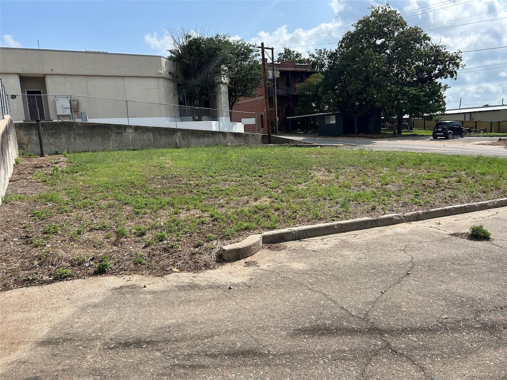 20 S Harris St, Bellville, TX 77418 - photo 3