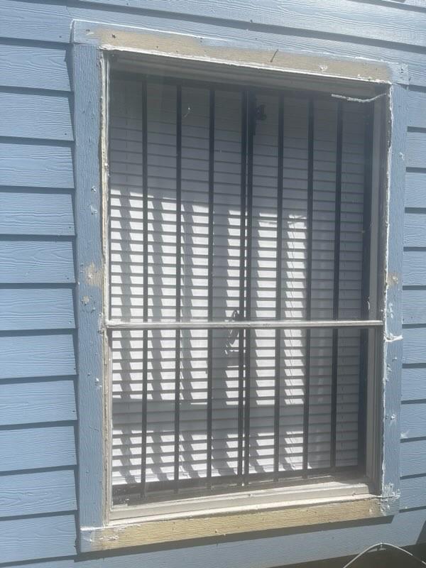 view of exterior details