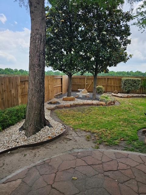 1318 Evermore Manor Ln, Houston, TX 77073 - view of yard featuring a patio area
