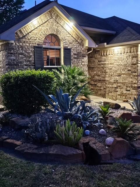 1318 Evermore Manor Ln, Houston, TX 77073 - view of exterior entry with brick siding