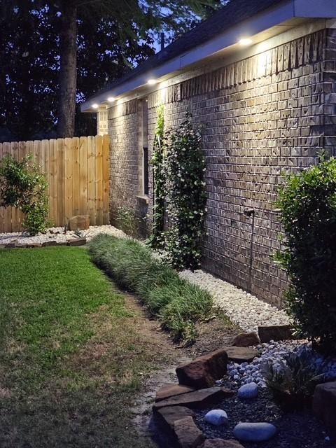 1318 Evermore Manor Ln, Houston, TX 77073 - view of yard