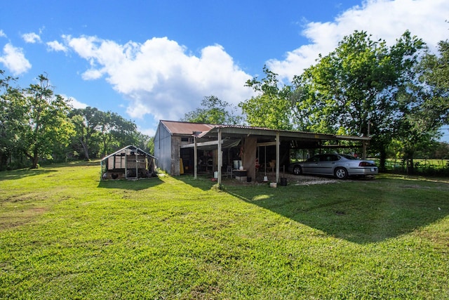 view of vehicle parking featuring a carport and driveway