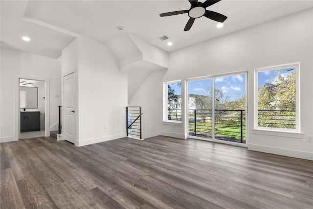 2707 Dennis St, Houston, TX 77004 - additional living space featuring baseboards, visible vents, and a healthy amount of sunlight