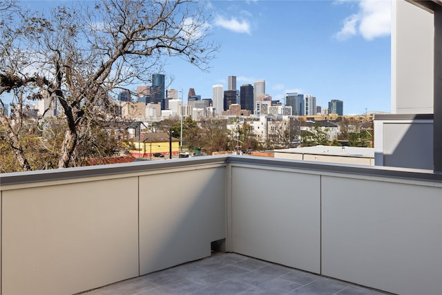 2707 Dennis St, Houston, TX 77004 - balcony featuring a view of city