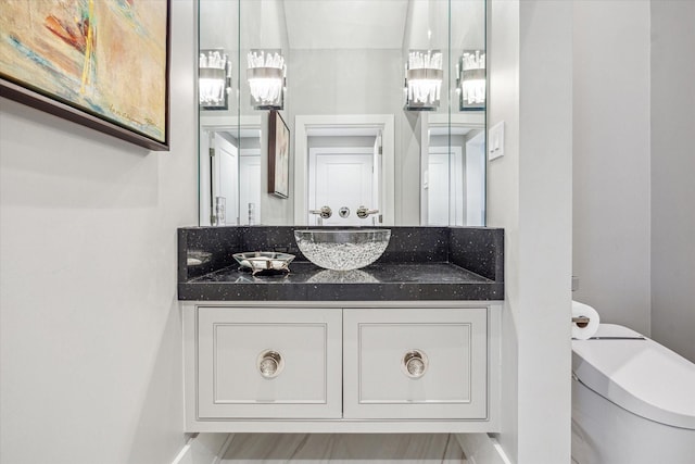 3851 Chevy Chase Dr, Houston, TX 77019 - half bath featuring toilet and vanity