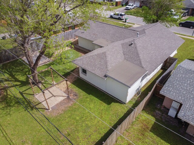 bird's eye view with a residential view