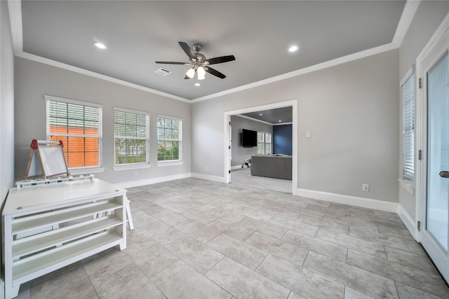 3327 Palm St, Houston, TX 77004 - unfurnished living room featuring a ceiling fan, recessed lighting, crown molding, and baseboards