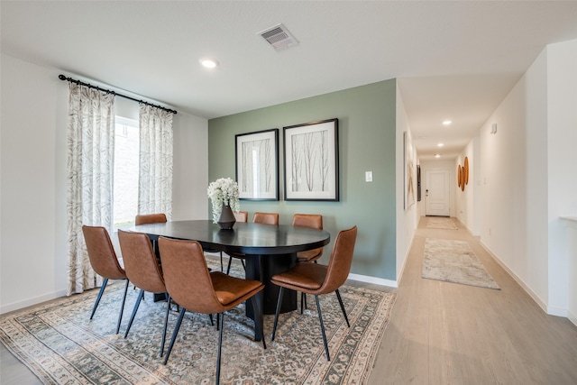 352 Amy St, Angleton, TX 77515 - dining area with baseboards, recessed lighting, and light wood-style flooring