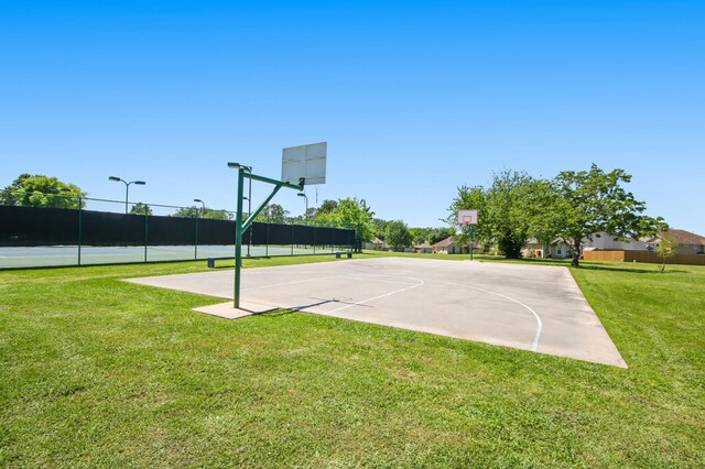 12995 Point Aquarius Blvd, Willis, TX 77318 - photo 32