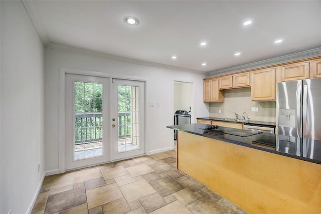 8277 Kingsbrook Rd Unit 254, Houston, TX 77024 - kitchen featuring ornamental molding, stainless steel fridge, decorative backsplash, and baseboards