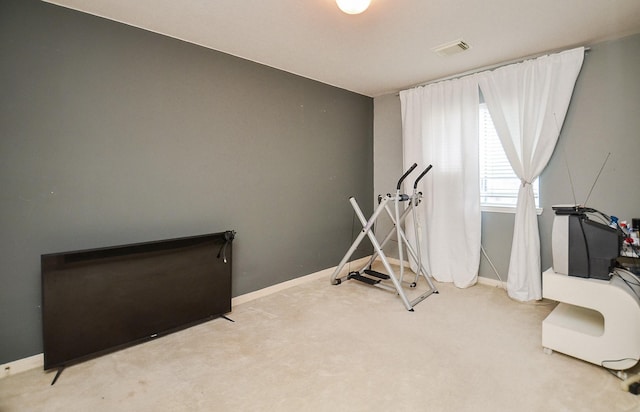 7011 Westover Ridge Dr, Houston, TX 77072 - exercise room with visible vents, carpet, and baseboards