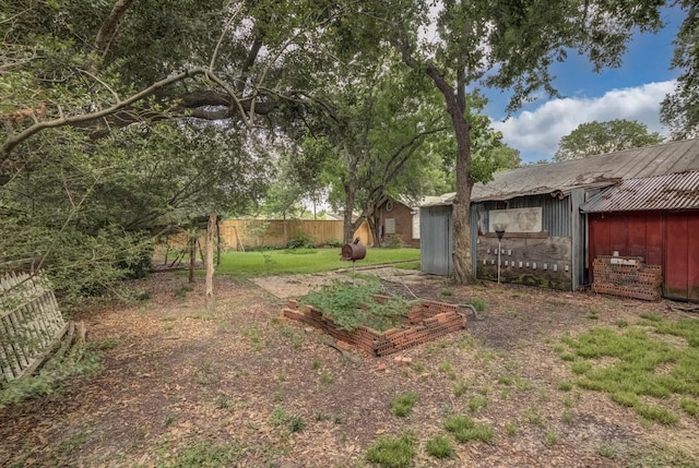 9010 Carousel Ln, Houston, TX 77080 - view of yard