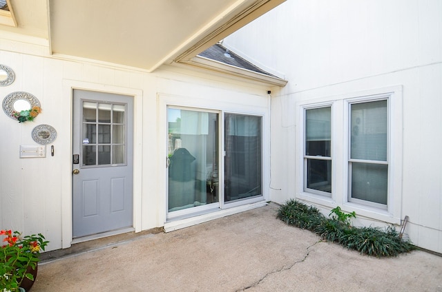 3114 E Ashfield Dr, Houston, TX 77082 - view of exterior entry featuring a patio