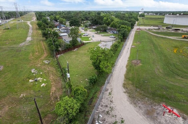 101 Alastair Dr, Pasadena, TX 77506