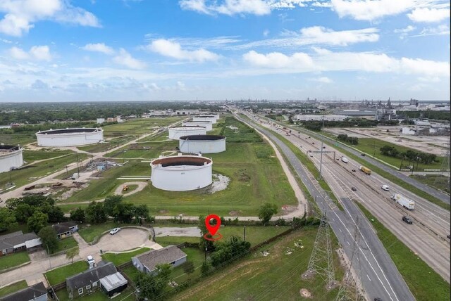 101 Alastair Dr, Pasadena, TX 77506