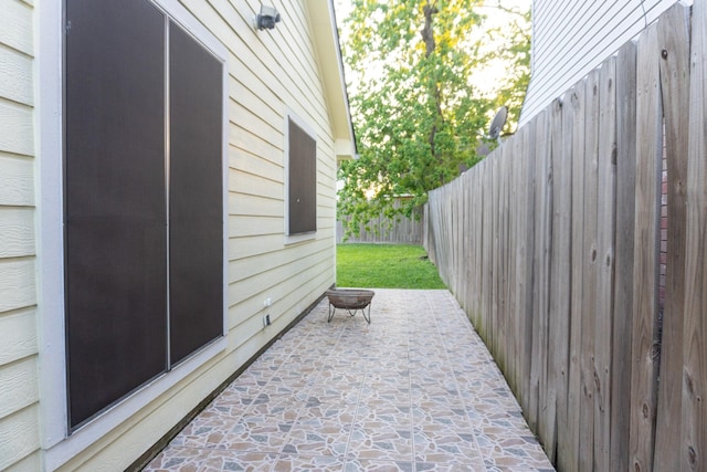 1527 Carbonear Dr, Channelview, TX 77530 - view of patio with a fenced backyard