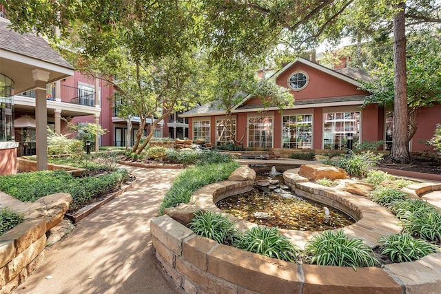 2400 Mccue Rd Unit 260, Houston, TX 77056 - view of yard