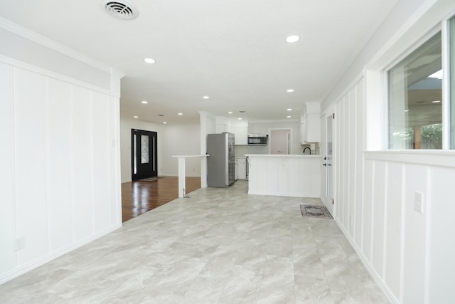 5714 Nina Lee Ln, Houston, TX 77092 - unfurnished living room featuring recessed lighting