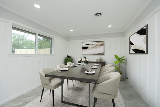 5714 Nina Lee Ln, Houston, TX 77092 - dining space featuring a decorative wall and recessed lighting