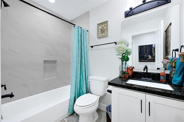 full bath with vanity, baseboards, toilet, and shower / tub combo with curtain