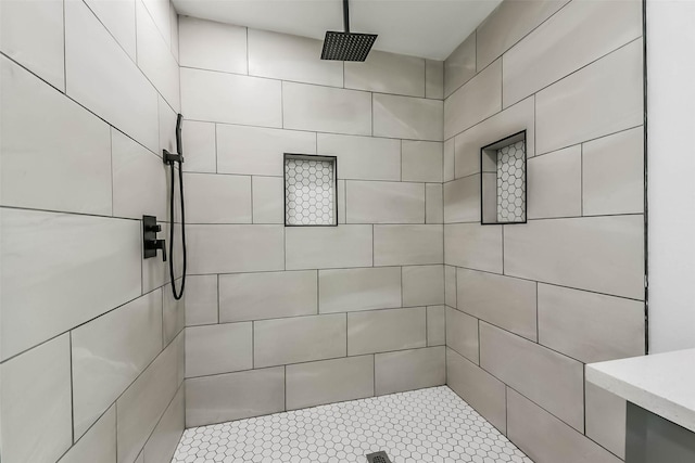 22 13th Ave N, Texas City, TX 77590 - bathroom with a tile shower