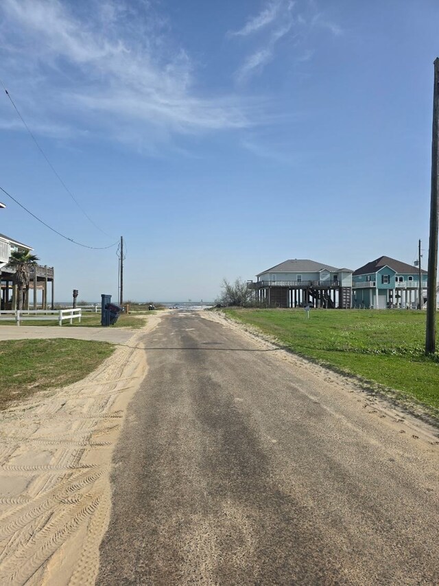 889 Sea Spray Dr, Crystal Beach, TX 77650 - photo 3