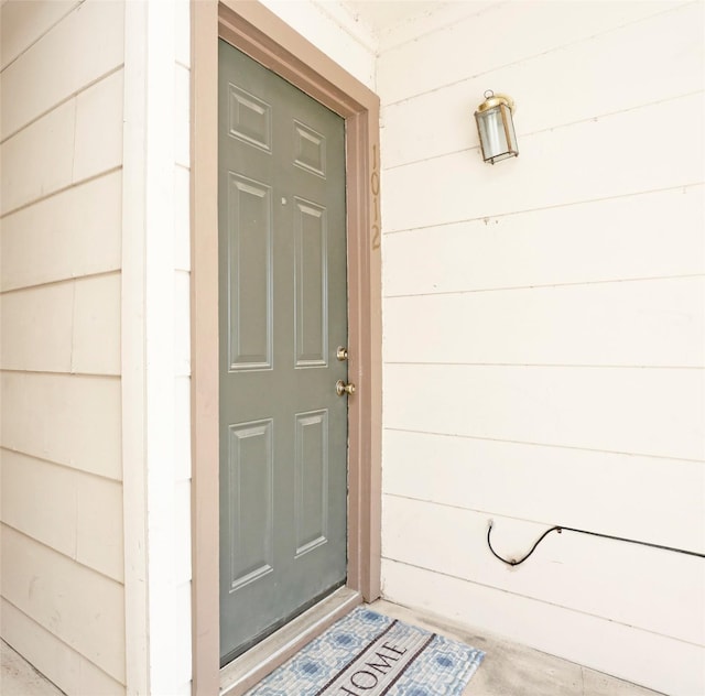 view of property entrance