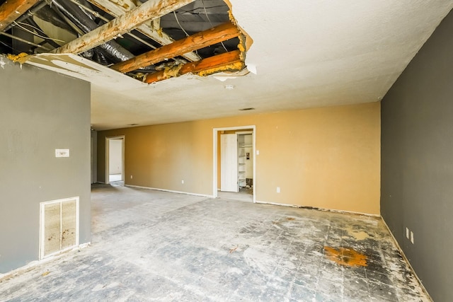 empty room featuring visible vents
