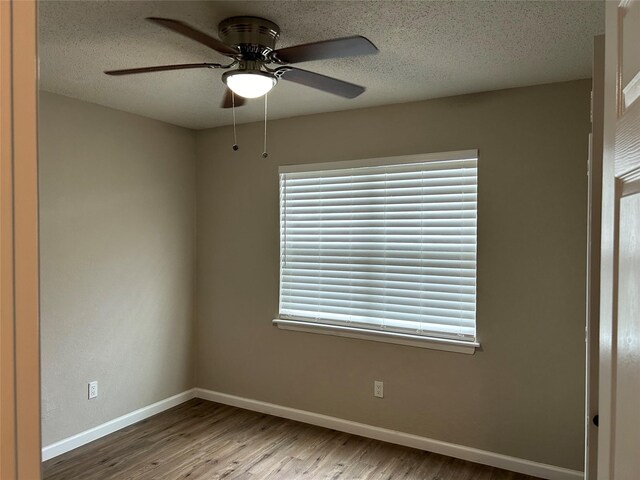 105 Will St, Willis, TX 77378 - photo 12