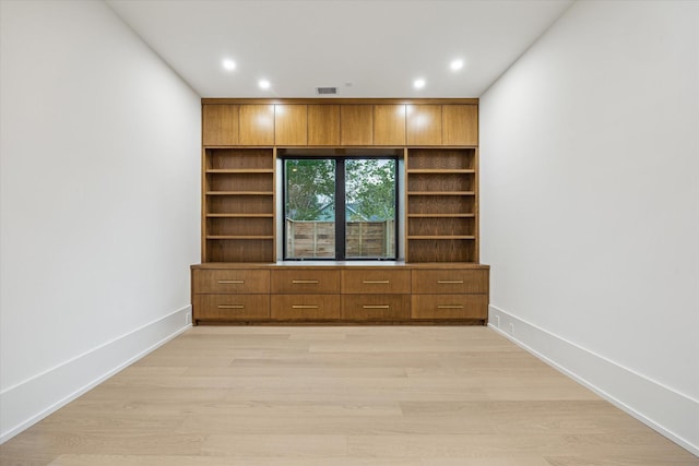 1550 Gardenia Dr, Houston, TX 77018 - unfurnished living room with light wood-style floors, recessed lighting, and baseboards