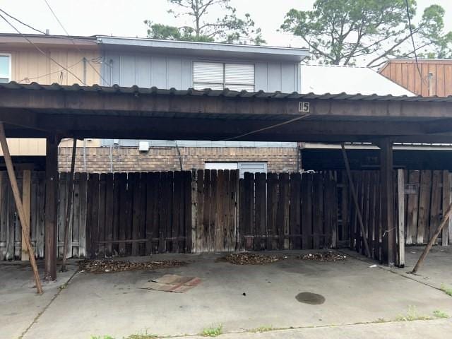 exterior space featuring a fenced front yard