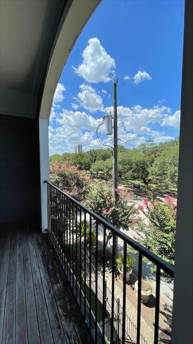 1718 Elgin St, Houston, TX 77004 - view of balcony