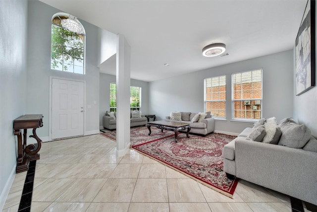 foyer featuring baseboards