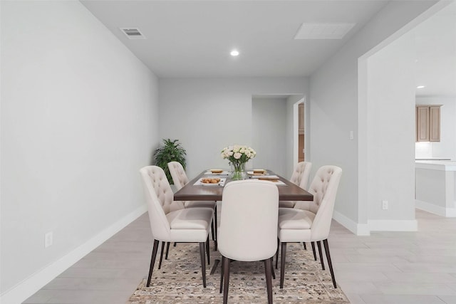 1904 Golden Spruce Ln, Conroe, TX 77301 - dining space with visible vents, recessed lighting, and baseboards