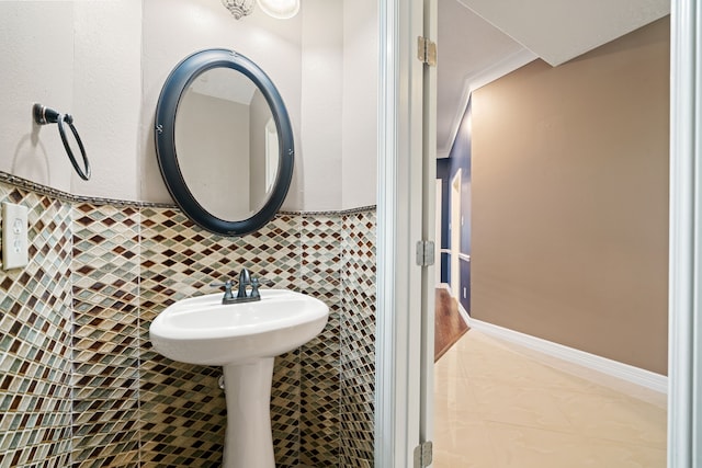 bathroom with tasteful backsplash