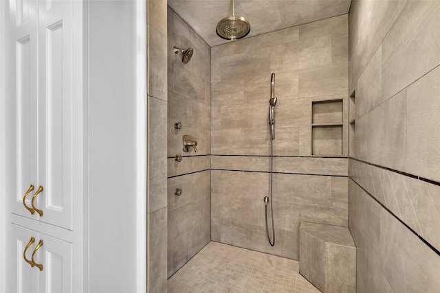 711 Rosewood Dr, Shenandoah, TX 77381 - full bath featuring a tile shower