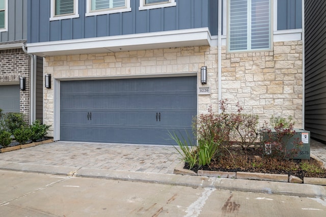 1220 Sloane Manor Trce, Houston, TX 77043 - garage featuring driveway